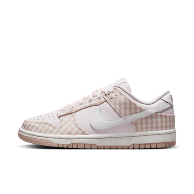 Nike Dunk 低筒女鞋。Nike TW