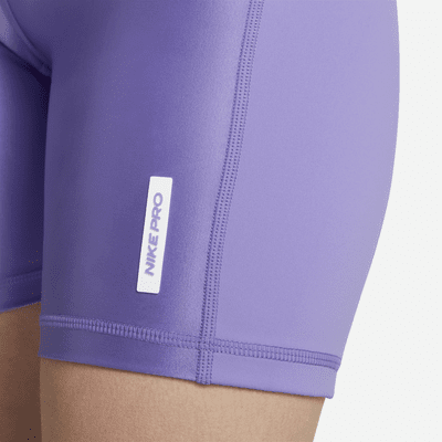 Shorts de ciclismo de 18 cm y tiro medio para mujer Nike Pro