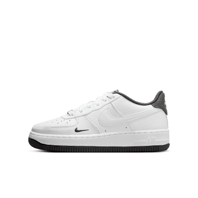 Nike Air Force 1 LV8