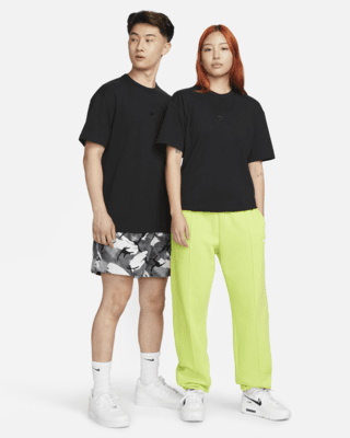 Nike Sportswear Premium Essentials