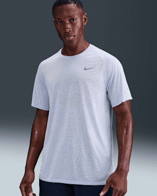 Мужские шорты Nike Stride Dri-FIT ADV Short-Sleeve Top для бега