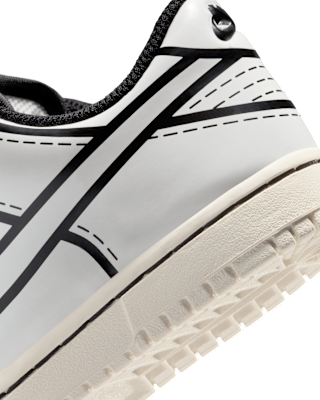 Nike Dunk 低筒鞋 x 樂高® 系列