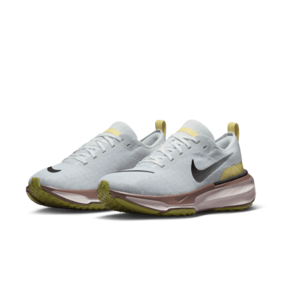 Tenis de correr en pavimento para mujer Nike Invincible 3