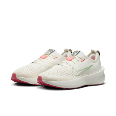 Nike Interact Run Women's Road Running Shoes