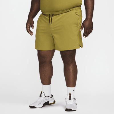 Shorts versátiles sin forro Dri-FIT de 13 cm para hombre Nike Unlimited