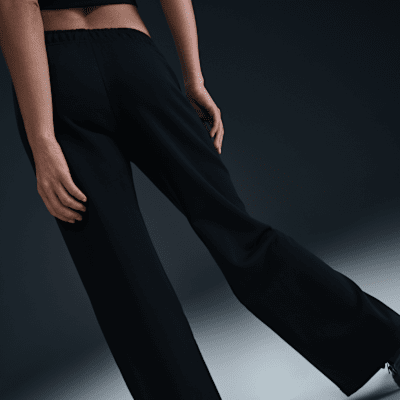 Nike Sportswear Club Fleece Women's Mid-Rise Wide-Leg Graphic Pants