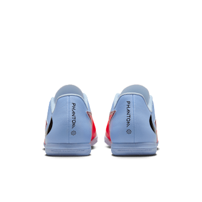 Nike Phantom 6 Low Club Indoor/Court Football Shoe
