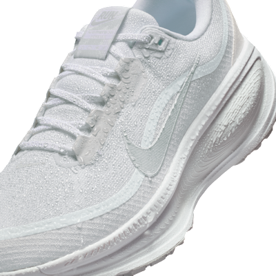 Nike Vomero 18 GORE-TEX Men's Waterproof Road Running Shoes with Reflective Accents