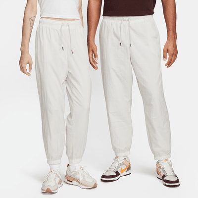 Nike Sportswear Women's Essential Fleece Mid-Rise Plus Pants - Black/White