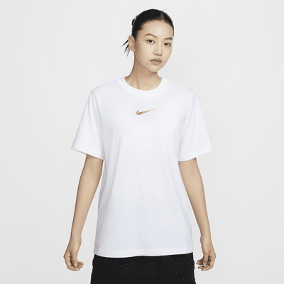 Nike Sportswear 女款寬鬆短袖圖樣 T 恤