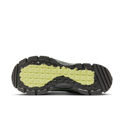 Nike Zoom Vomero Roam Men's Winterized Shoes
