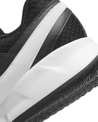 NikeCourt Lite 4