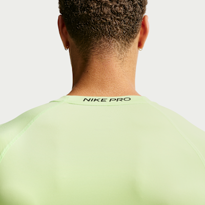 Haut de fitness ajusté à manches longues Dri-FIT Nike Pro pour homme