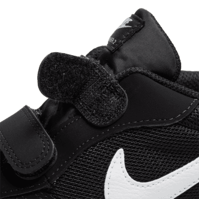 Nike MD Runner 2 Little Kids' Shoes