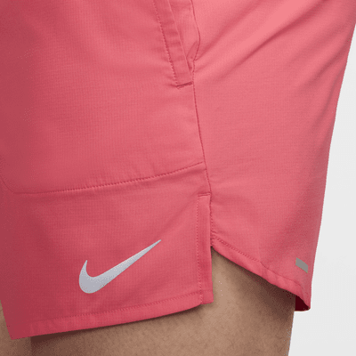 Nike Stride Pantalón corto de running Dri-FIT de 13 cm con malla interior - Hombre