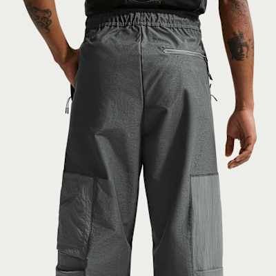 Pants de estilo funcional Dri-FIT de tejido Knit Shori para hombre Nike Tech