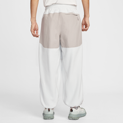 ナイキ ACG "Wolf Tree" プラス フリース パンツ