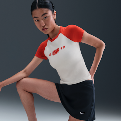 Nike Sportswear Chill Knit Women's Slim Graphic T-Shirt