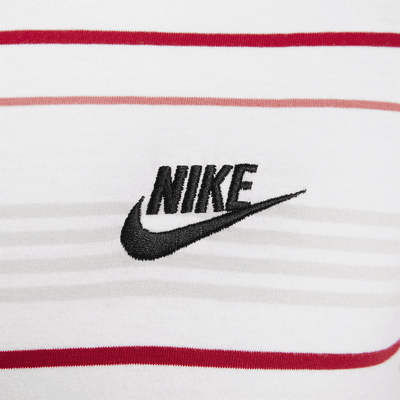 Nike Sportswear Club Men's T-Shirt. Nike SG
