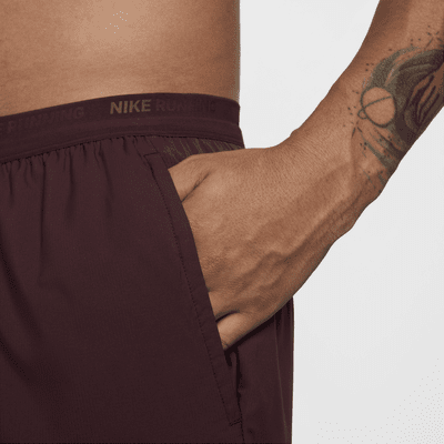 Shorts de correr Dri-FIT de 13 cm con forro de ropa interior para hombre Nike Stride