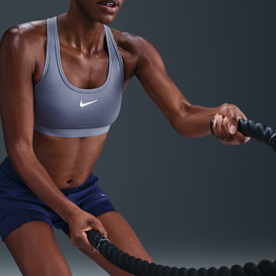Bra deportivo con almohadillas para mujer Nike Swoosh Medium Support