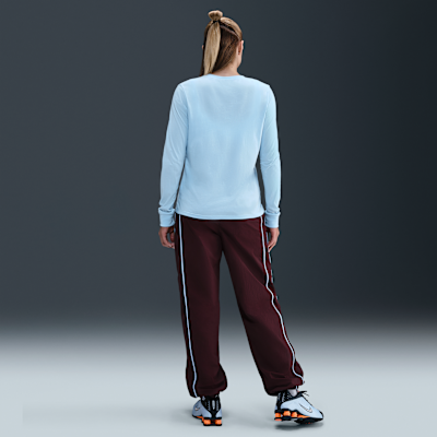 Nike Sportswear Club Women's Long-Sleeve T-Shirt