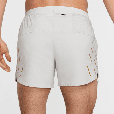 Shorts de correr Dri-FIT de 13 cm con forro de ropa interior para hombre Nike x Jakob