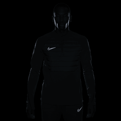 Playera de fútbol de medio cierre Therma-FIT para hombre Nike Academy Winter Warrior