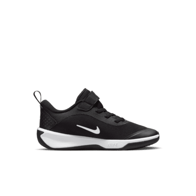 Nike Omni Multi-Court Younger Kids' Shoes