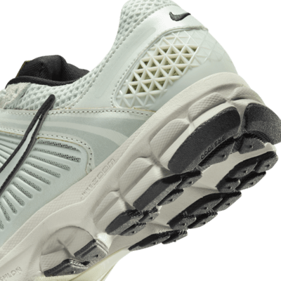 Nike Zoom Vomero 5 Women's Shoes