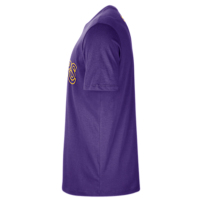 Los Angeles Lakers Essentials Men's Nike NBA T-Shirt