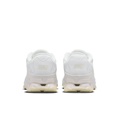 나이키 리액스 8 TR 여성 운동화