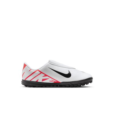 Nike Jr. Mercurial Vapor 15 Club Younger Kids' Turf Low-Top Football Shoes