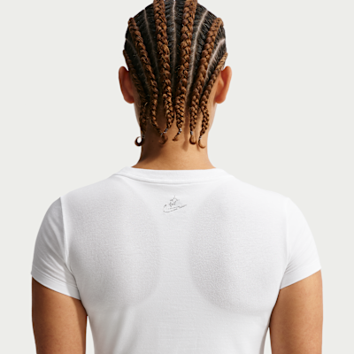 Playera slim cropped para mujer Nike Sportswear Chill Knit