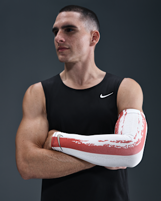 Женские  Nike Pro Dri-FIT Sleeve