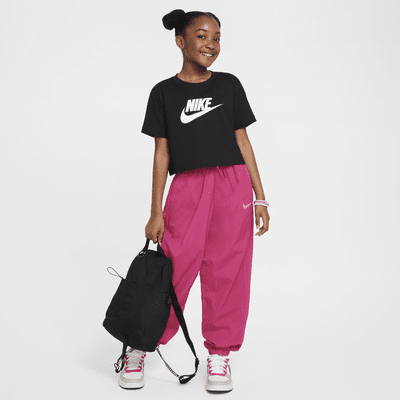 Nike Sportswear Big Kids' (Girls') Cropped T-Shirt