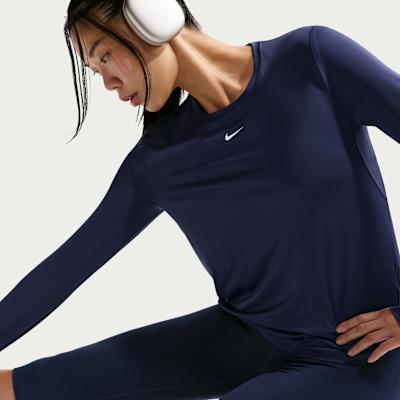 나이키 원 클래식 여성 드라이 핏 긴팔 탑