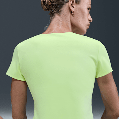 Playera de manga corta para mujer Nike Form