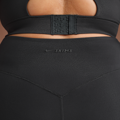 Shorts de tiro alto de 8 cm para mujer NikeSKIMS Matte