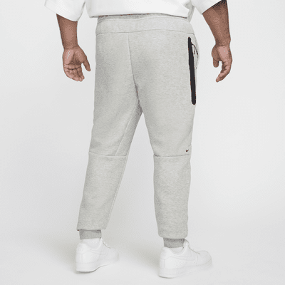 Joggers de tejido Fleece para hombre Nike Tech