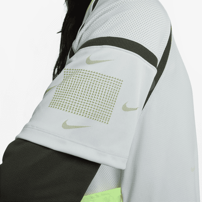 Nike ISPA Long-Sleeve Top