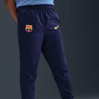 FC Barcelona Strike Nike Dri-FIT-Fußball-Trainingsanzug aus Strickmaterial für jüngere Kinder