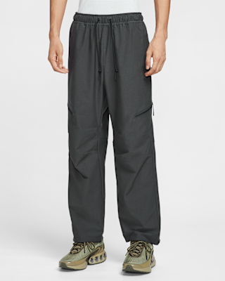 Nike Tech｜這款針織長褲採用寬－勁躍運動商城