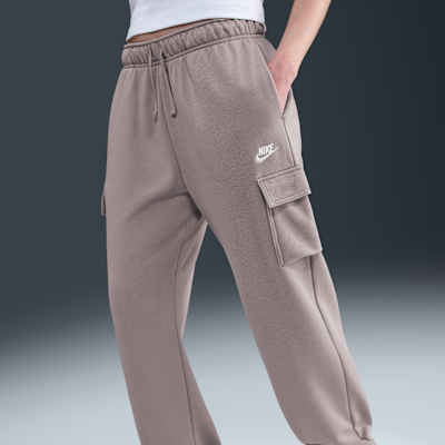 Nike Sportswear Club Fleece Women's Mid-Rise Oversized Cargo Sweatpants