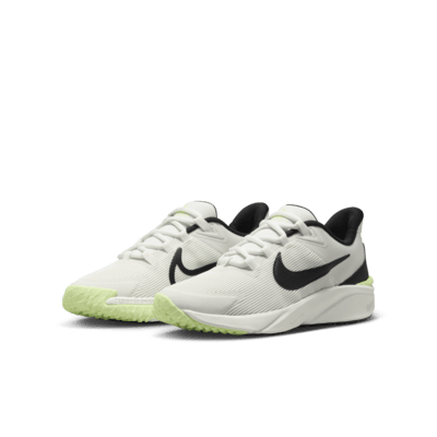 Nike Star Runner 4-løbesko til vej til større børn