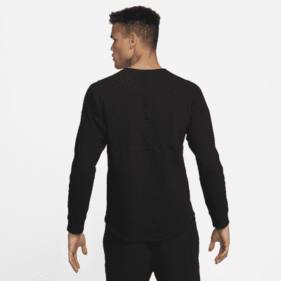 Nike Yoga Texture Men's Nike Dri-FIT Long-Sleeve Yoga Top. Nike HU