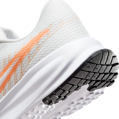 Löparsko för hårt underlag Nike Run Defy för kvinnor