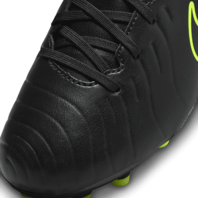 Tacos de fútbol de corte low para terrenos múltiples para niños de preescolar y grandes Nike Jr. Tiempo Legend 10 Club