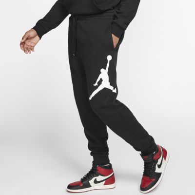 what shoes is jordan wearing in the jumpman logo