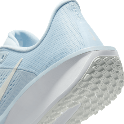 Tenis de correr en pavimento para mujer Nike Quest 6